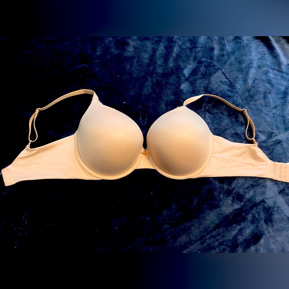 Perfect Shape Victoria’s Secret Bra NWOT